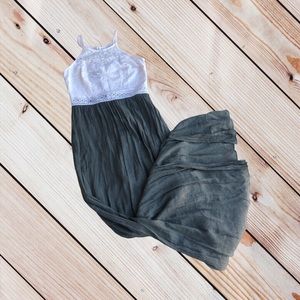 IZ Byer M olive & white maxi dress